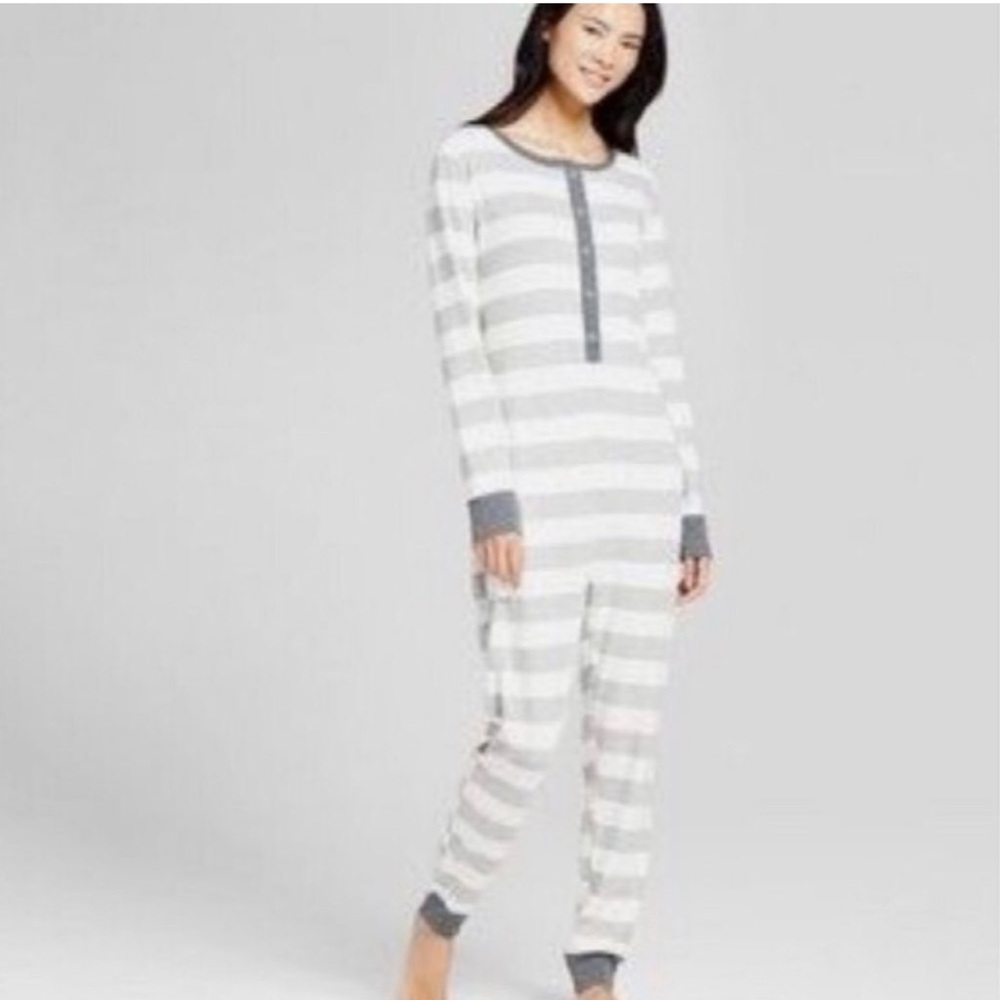 Wondershop Gray White Striped Rugby Union Suit Onesie Pajamas size Medium